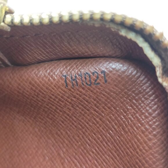 Authentic Louis Vuitton Amazon Monogram Crossbody LCMON204-112025 - Picture 9 of 9